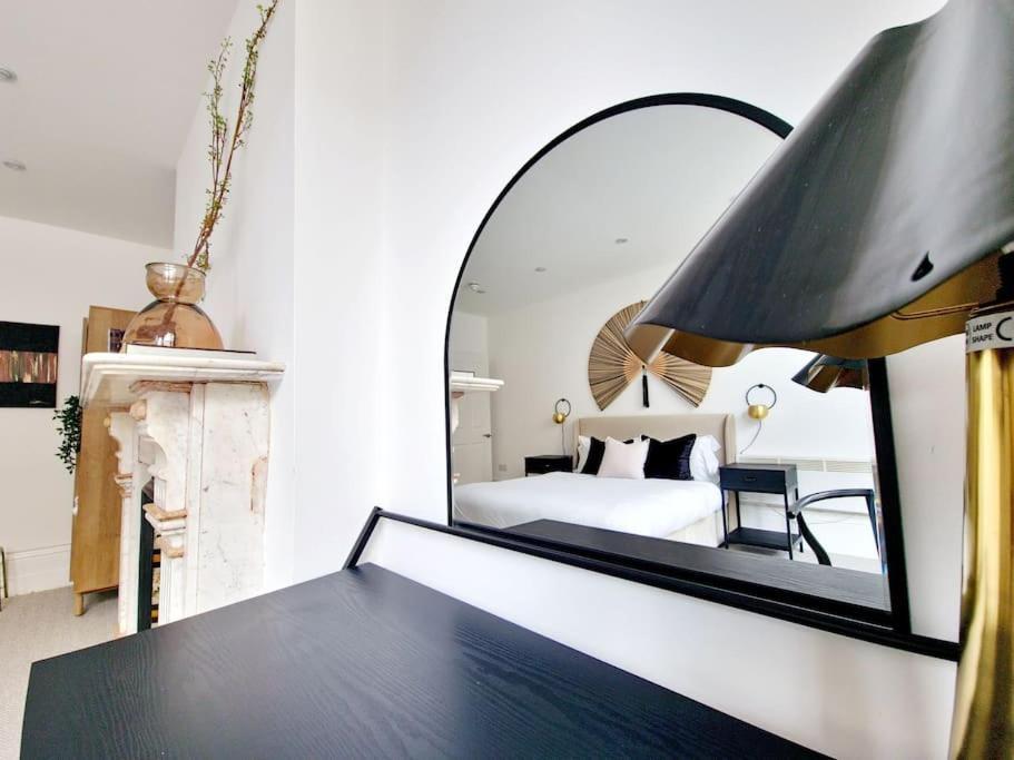 The Stray Adjacent, Interior-Designed 2-Bed Apartment- Luxury Harrogate Eksteriør billede